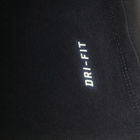 The Nike Tee Dri-Fit Athletic Cut No Delay In My Game Graphic Black T-Shirt XXL - Picture 4 of 11